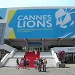 Voyage 2 pièces 3 étoiles calme plein centre à 5mn des plages et du Palais
